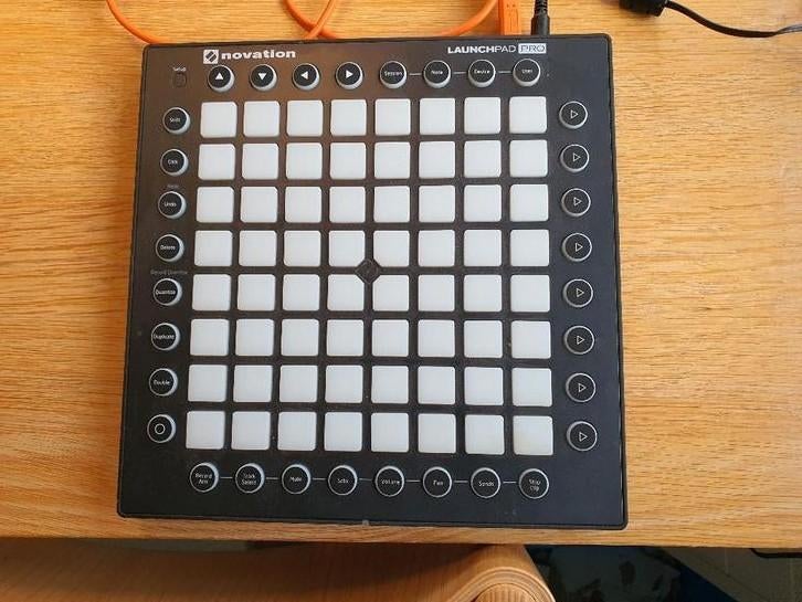 Novation Launchpad Pro Mk 2, Muziek en Instrumenten, Midi-apparatuur, Ophalen of Verzenden, Zo goed als nieuw