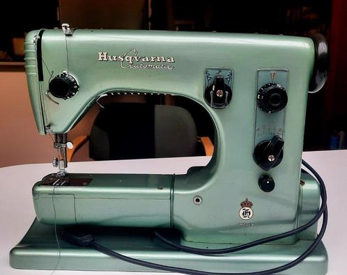 Mooie Vintage Husqvarna Automatic CL 21A naaimachine, Antiek en Kunst, Antiek | Naaimachines, Ophalen