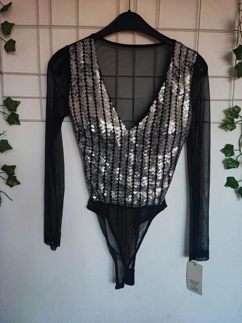 Unieke nieuwe body met haak sluiting 36/38, Kleding | Dames, Tops, Nieuw, Maat 36 (S), Zwart, Lange mouw, Ophalen of Verzenden