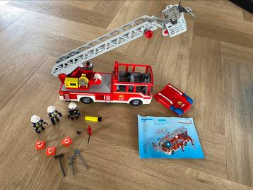 Playmobil brandweerwagen met geluid en licht