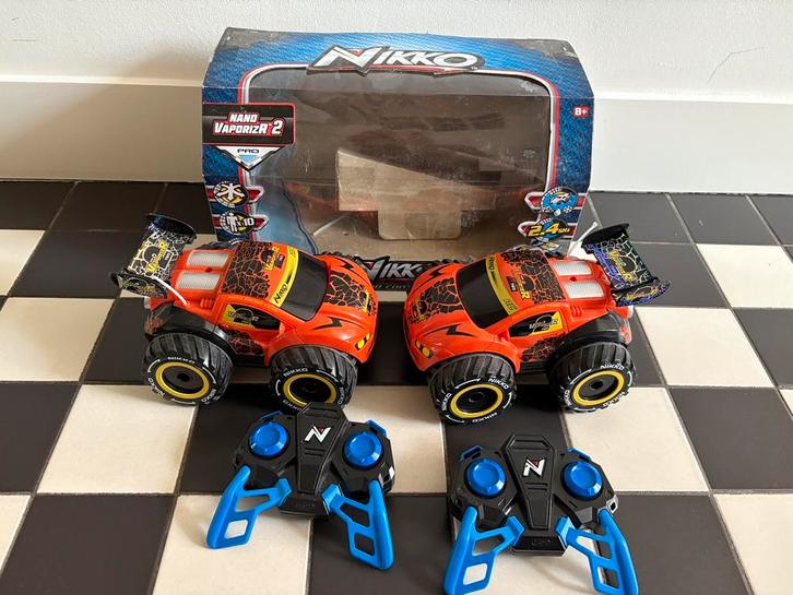 2 stuks !! - Nikko Nano VaporizR 2 pro - amfibie auto, Hobby en Vrije tijd, Modelbouw | Radiografisch | Auto's, Zo goed als nieuw