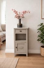 Gerestyled kastje met marmerblad, Ophalen, Nieuw, Minder dan 45 cm, 70 cm of meer