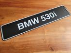 BMW 530i Dealer/Showroom Plaat - Nieuwstaat, Auto diversen, Kentekenplaathouders, Ophalen of Verzenden, Nieuw