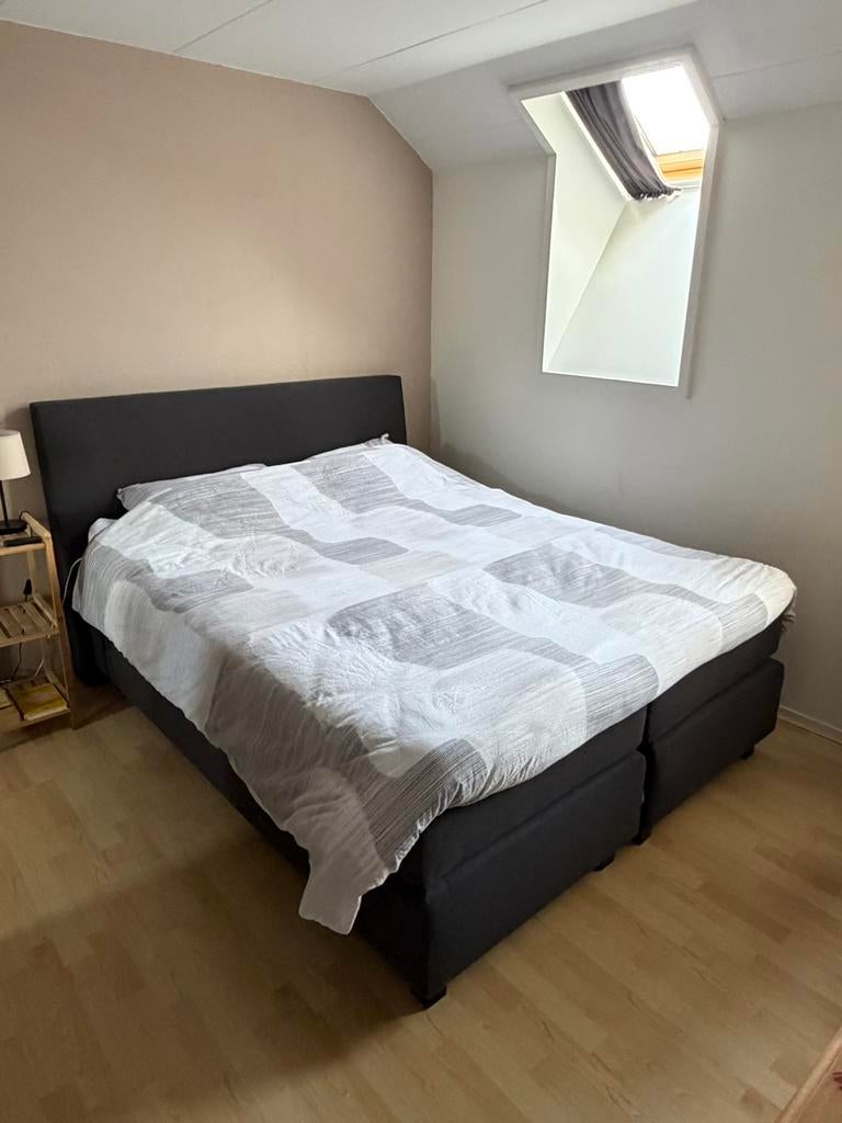 Goede antraciet Kårlsson boxspring 1.60 x 2.00, Huis en Inrichting, Slaapkamer | Boxsprings, Ophalen, Zo goed als nieuw, Tweepersoons