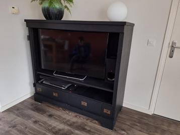 teak houten tv kast moet weg beschikbaar voor biedingen
