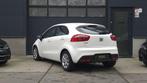 Kia Rio 1.2 CVVT ComfortLine | Airco | Nieuwe APK, Auto's, Kia, Voorwielaandrijving, Euro 5, 4 cilinders, Wit