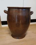 Antieke aardewerk pot met oren, Ophalen