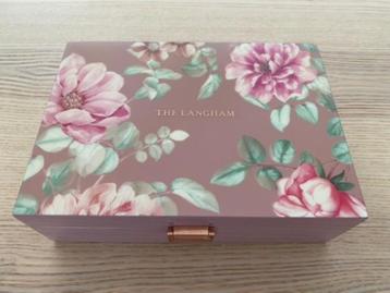 Storage Box (Jewlery Box or Tea Bag)  beschikbaar voor biedingen