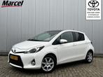 Toyota Yaris 1.5 Full Hybrid Dynamic NL Auto Panoramadak Key, Auto's, 1497 cc, Gebruikt, Start-stop-systeem, 4 cilinders