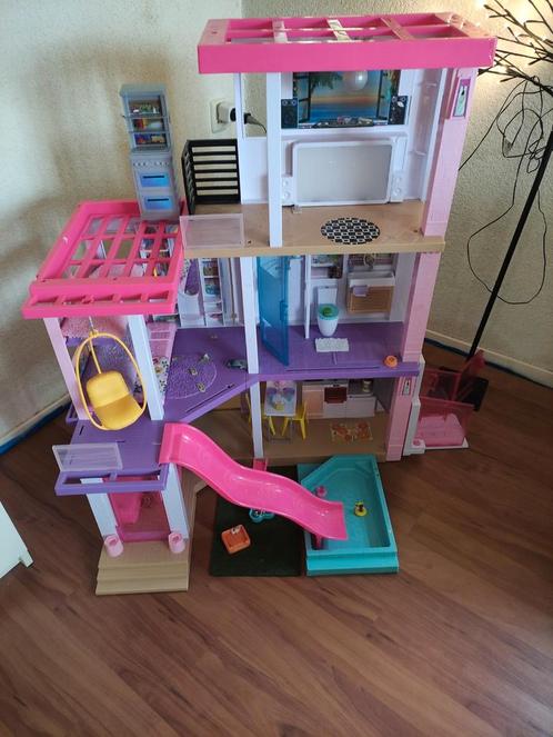 Barbie Dreamhouse XXL, Kinderen en Baby's, Speelgoed | Poppenhuizen, Zo goed als nieuw, Poppenhuis, Ophalen