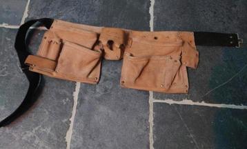 (Rundlederen) Gereedschapsriem, in nette staat! beschikbaar voor biedingen