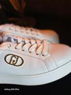 Liu Jo Sneakers Wit - Maat 41 - Zo goed als nieuw!, Liu Jo, Wit, Ophalen of Verzenden, Sneakers of Gympen