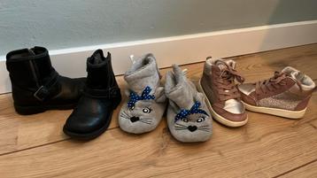 Kinderschoenen - maat 23 beschikbaar voor biedingen