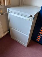 Archiefkast met 2 laden en 30 hangmappen, Huis en Inrichting, Kasten | Roldeurkasten en Archiefkasten, Ophalen, Minder dan 50 cm