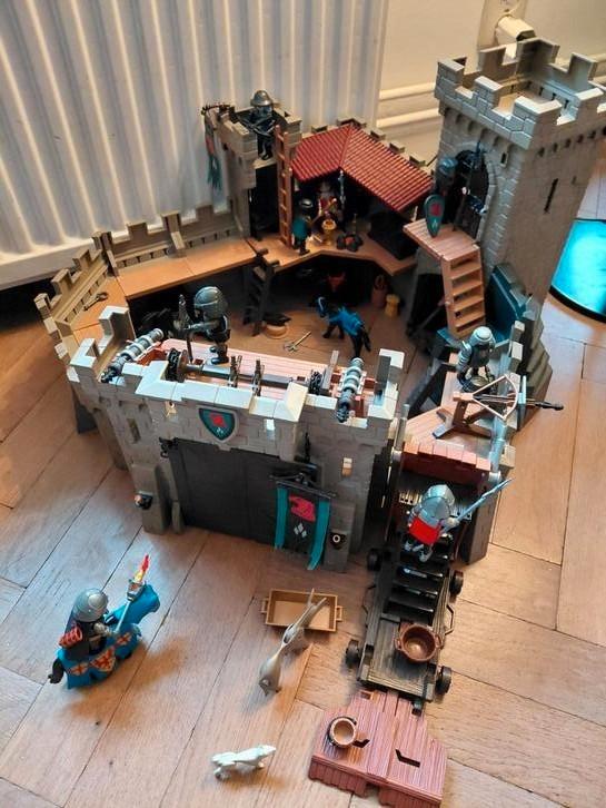Playmobil kasteel Valkenridders 4866 en veel extra's, Kinderen en Baby's, Speelgoed | Bouwstenen, Gebruikt, Ophalen of Verzenden