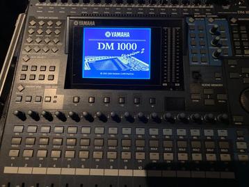 Yamaha DM1000 V2 96khz mengtafel + meter bridge en rackoren. beschikbaar voor biedingen