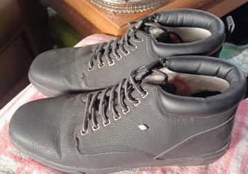 Heren Hoge Sneakers Mt.45/EU  beschikbaar voor biedingen