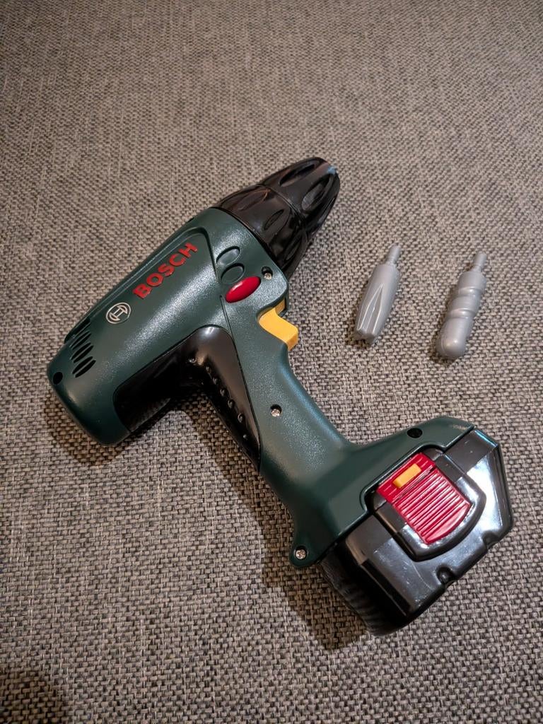 Bosch speelgoedboor met 2 boorbitjes - Goede staat!, Ophalen, Gebruikt