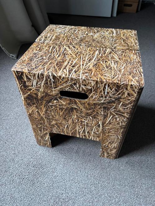 Dutch Design Chair kruk/bijzettafeltje karton, Huis en Inrichting, Krukjes, Gebruikt, Overige materialen, Verzenden