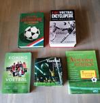 5 voetbalboeken, Ophalen of Verzenden, Zo goed als nieuw, Balsport