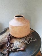 Nepalese vaas kruik, Huis en Inrichting, Woonaccessoires | Vazen, Ophalen of Verzenden, Zo goed als nieuw, Overige kleuren, Minder dan 50 cm