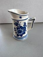 Delfts blauw kannetje–handbeschilderd Delfts HandwerkHolland, Verzenden, Blauw, Aardewerk of Porselein, Minder dan 50 cm