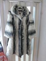 Nog 2 Vintage jassen maat 38 zwart-wit en beige., Ophalen, Zo goed als nieuw, Maat 38/40 (M), Zwart