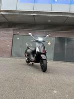 Vespa sprint 2021, Fietsen en Brommers, Scooters | Vespa, Ophalen, Vespa S, Zo goed als nieuw, Benzine