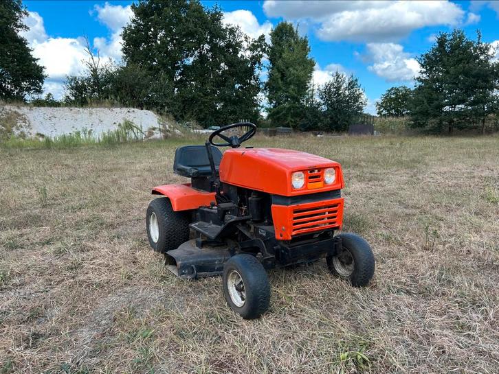 Ariens YT12 kleine zitmaaier, Tuin en Terras, Zitmaaiers, Gebruikt, 90 tot 120 cm, Versnellingen, Ophalen of Verzenden
