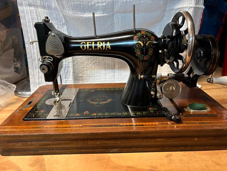 Antieke Gelria Naaimachine, Antiek en Kunst, Antiek | Naaimachines, Ophalen