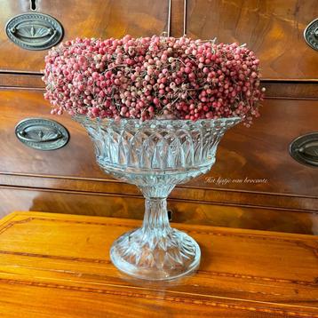 Engels brocante glazen Tazza beschikbaar voor biedingen