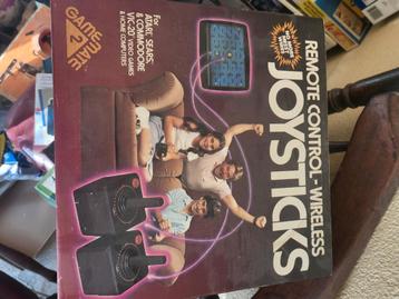 Atari joysticks beschikbaar voor biedingen