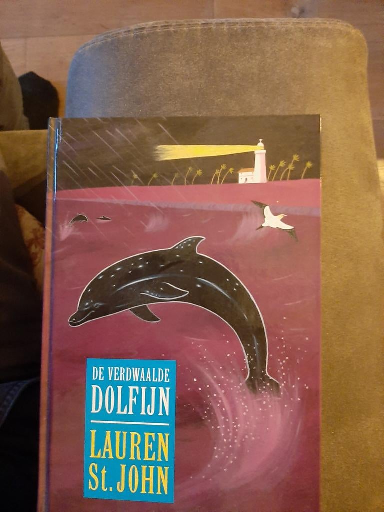 De Verdwaalde Dolfijn - Lauren St. John, Boeken, Ophalen of Verzenden, Nieuw
