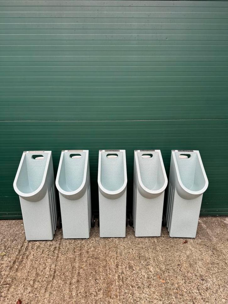 Te huur: wc, pisbak, urinoir, plaszuil, toilet, Hobby en Vrije tijd, Feestartikelen | Verhuur, Zo goed als nieuw, Ophalen