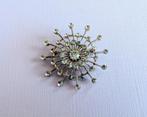 Grote broche, zilverkleurig met glittersteentjes, Ophalen of Verzenden, Zo goed als nieuw, Zilver, Overige materialen