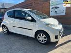 Peugeot 107 1.0-12V Millesim 200 airco/apk/nette auto!, Voorwielaandrijving, Euro 5, Gebruikt, 4 stoelen