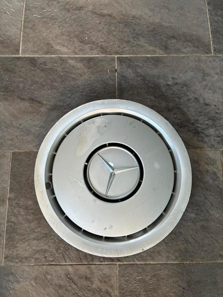 15 inch Wieldop mercedes E-klasse W124 jaren 80/90, Auto diversen, Wieldoppen, Gebruikt, Ophalen of Verzenden