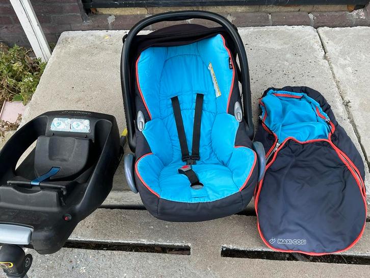 Maxi-Cosi met Easyfix en voetenzak, Kinderen en Baby's, Autostoeltjes, Gebruikt, Maxi-Cosi, 0 t/m 13 kg, Isofix, Zijbescherming