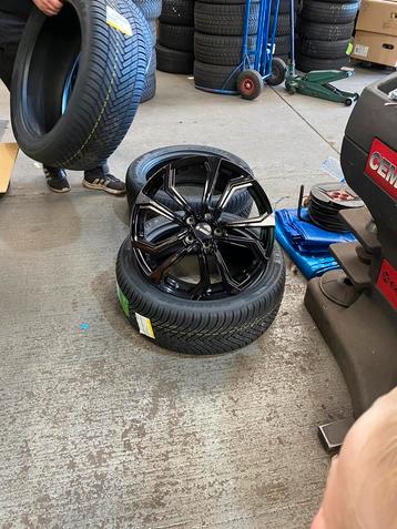 5x114.3 19 inch xl banden all season Nieuw!. beschikbaar voor biedingen