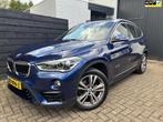 BMW X1 SDrive20i Corporate Lease High Executive, Pano, HUD,, Auto's, BMW, 1998 cc, Blauw, Bedrijf, SUV of Terreinwagen
