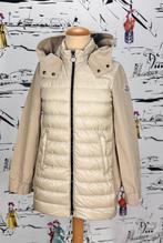 Moncler zandkleurige dons parka jas maat 10 (830 euro), Kinderen en Baby's, Kinderkleding | Maat 134, Moncler EU, Moncler, Zo goed als nieuw