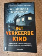 Het verkeerde kind M.J. Arlidge thriller, Ophalen of Verzenden, Zo goed als nieuw, Nederland