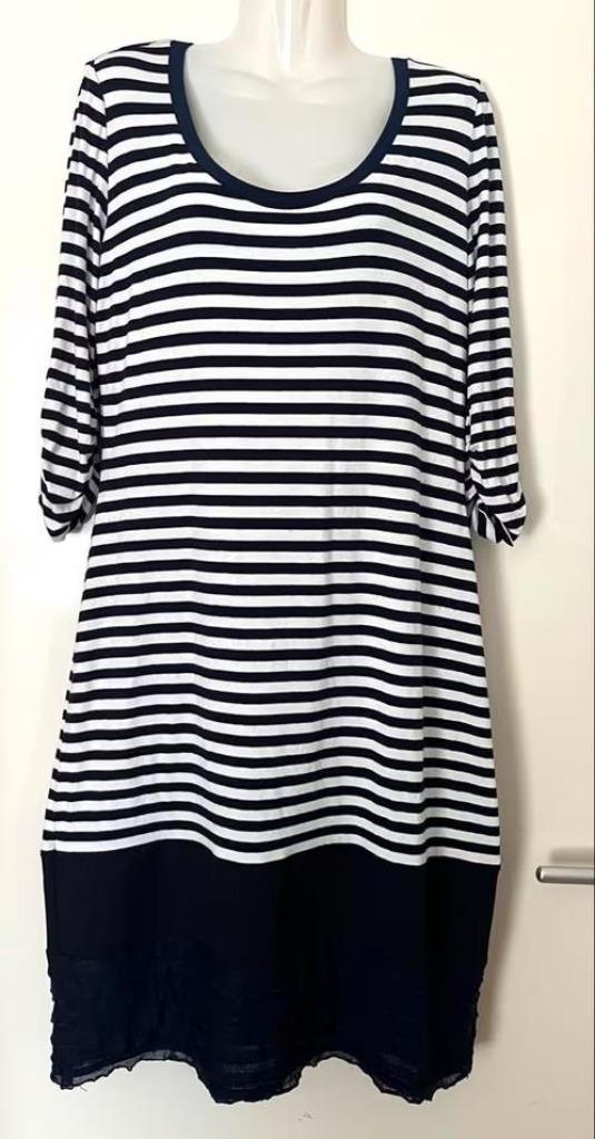 Joseph Ribkoff gestreepte jurk maat 44, Kleding | Dames, Jurken, Zo goed als nieuw, Maat 42/44 (L), Zwart, Knielengte, Ophalen of Verzenden