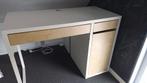 IKEA MICKE bureau, Huis en Inrichting, Ophalen, Gebruikt