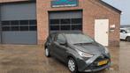 Toyota Aygo 1.0 Vvt-i 72pk 5D 2020 Grijs, Auto's, Voorwielaandrijving, 4 stoelen, Bedrijf, Handgeschakeld