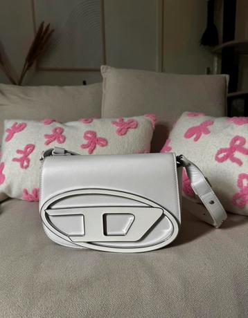 Diesel 1 DR medium bag beschikbaar voor biedingen