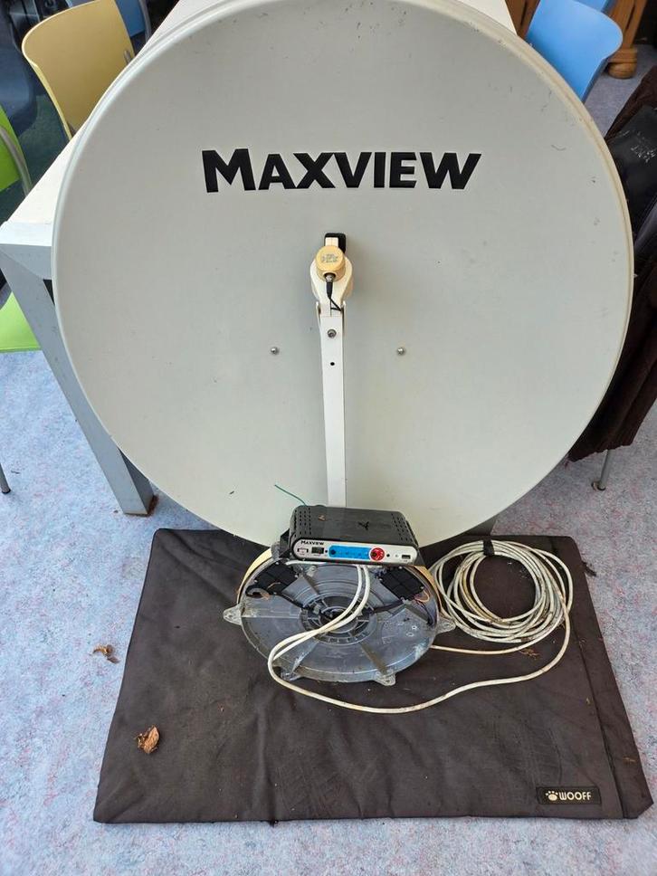 Complete schotelset voor camper - Maxview  80cm, Audio, Tv en Foto, Schotelantennes, Gebruikt, (Schotel)antenne, Overige merken