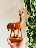 Vintage houten hert, Antiek en Kunst, Kunst | Beelden en Houtsnijwerken, Ophalen of Verzenden