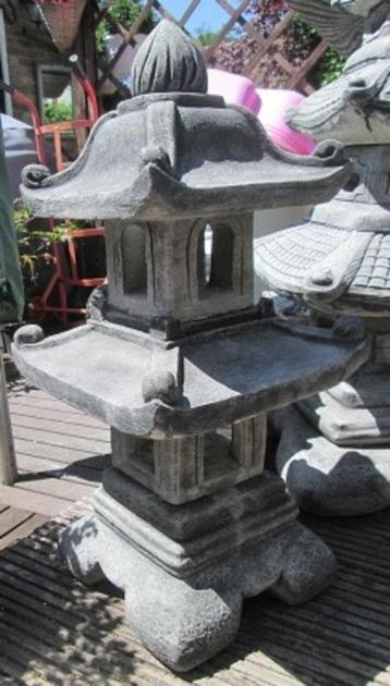 Pagode in verschillende maten beschikbaar voor biedingen
