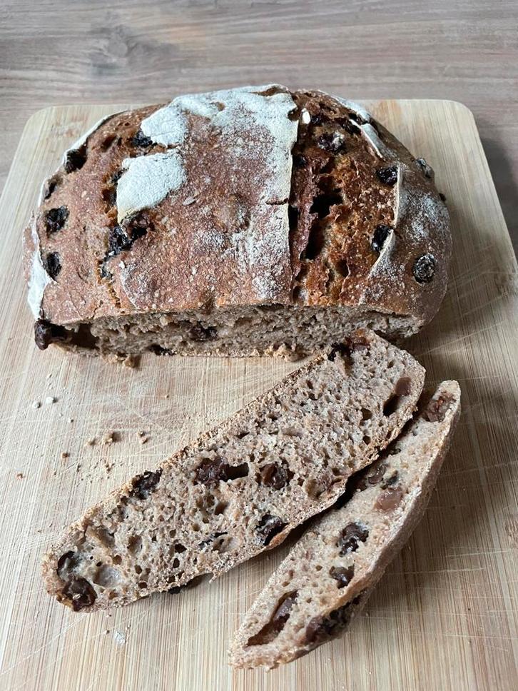 Biologisch kaneel-rozijnen zuurdesembrood op bestelling, Diversen, Levensmiddelen, Ophalen